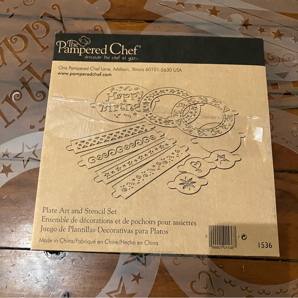 Pampered chef plate art and stencil set. Great condition